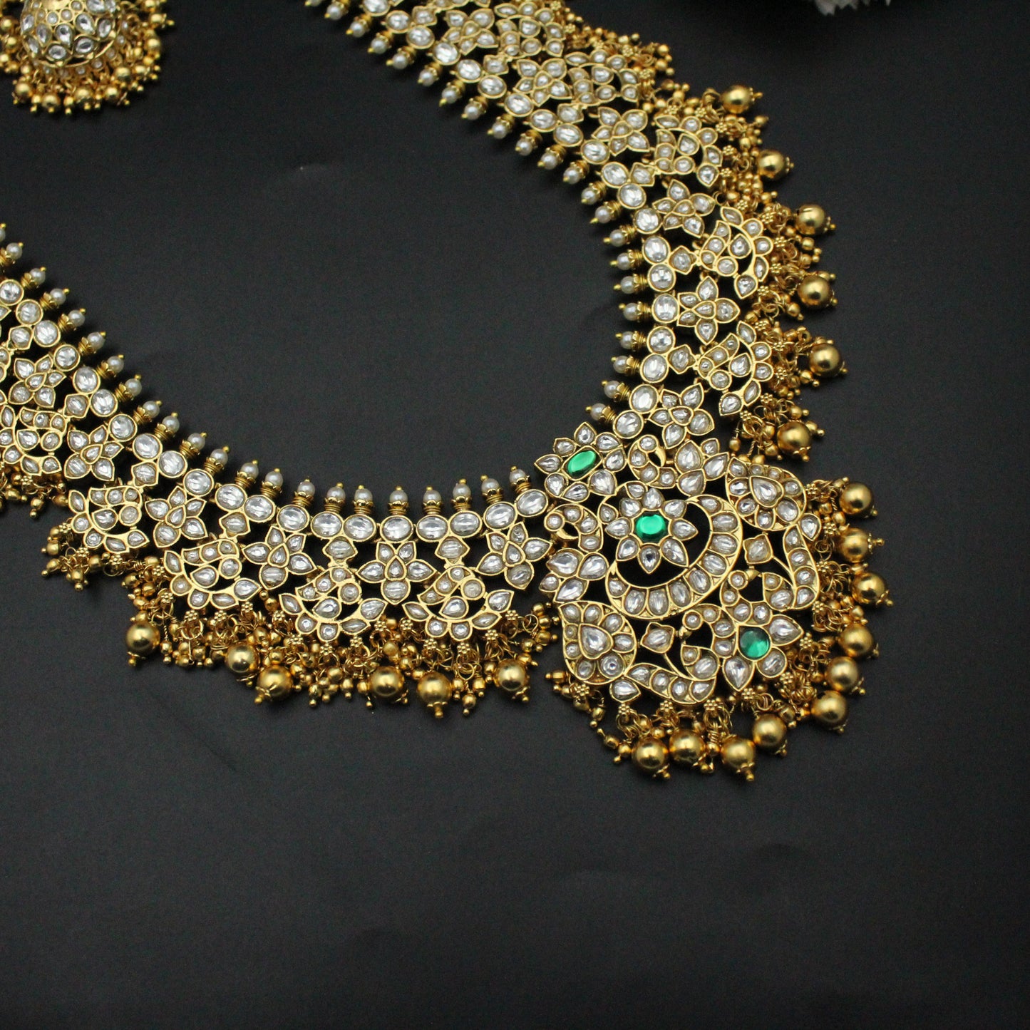 41927 Jadau Full White Guttapusalu Long Necklace With Push Back Earrings