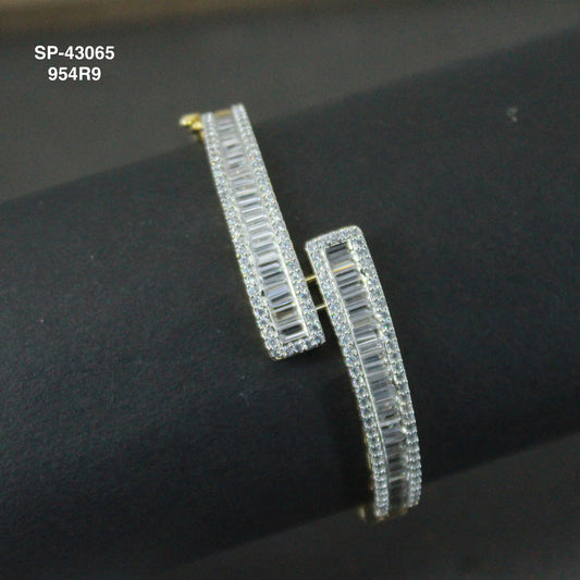 GJ Diamond Replica Openable Bracelet with markis stone 43065