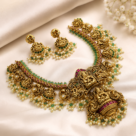 Nakshi Laxmi Short Necklace  Set With Push Back Earrings