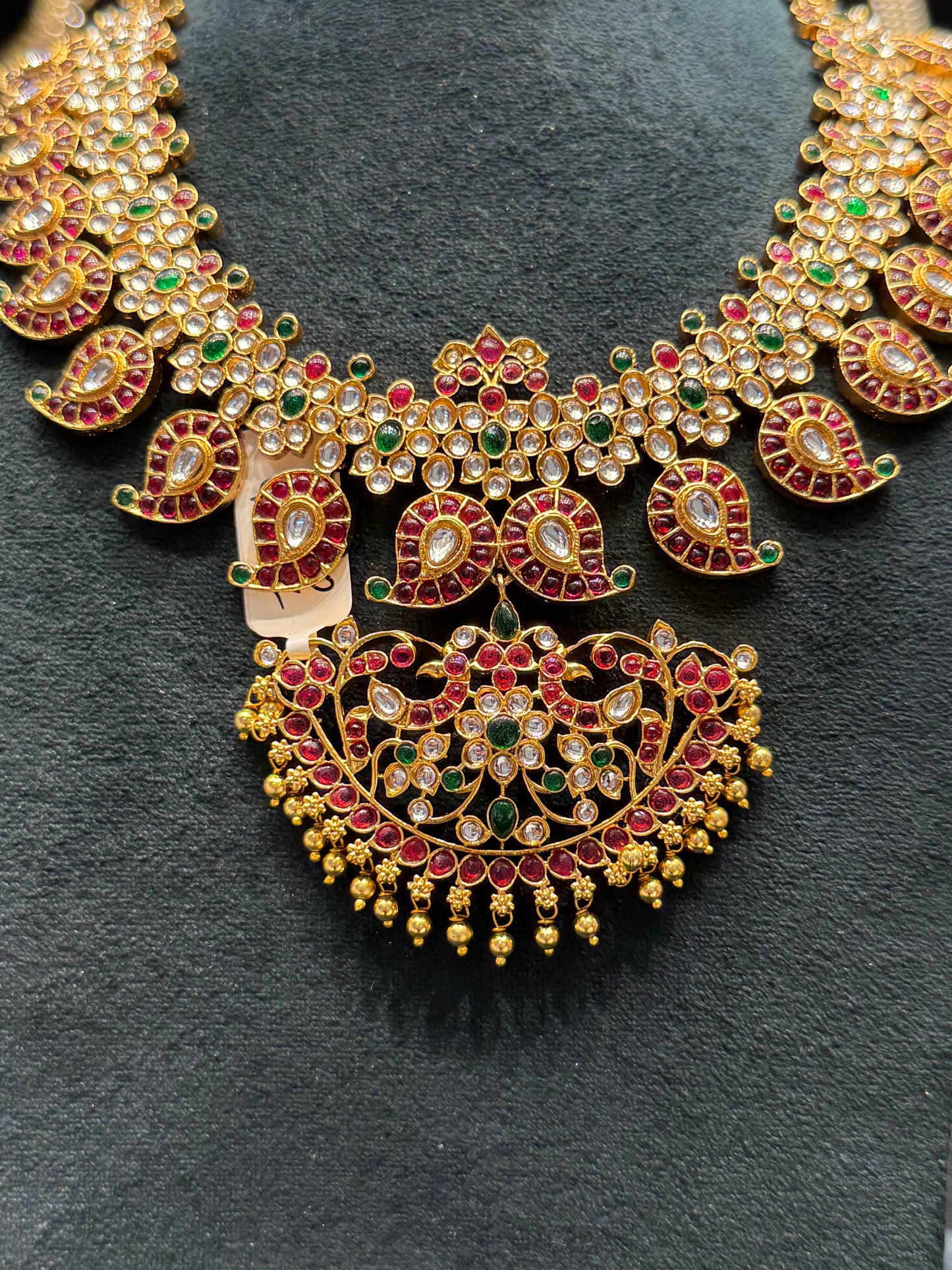 39503 Multi Mango Pota stone short necklace with golden balls