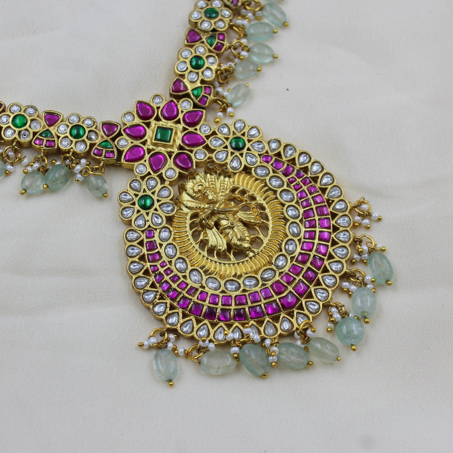 38005 Jadau necklace