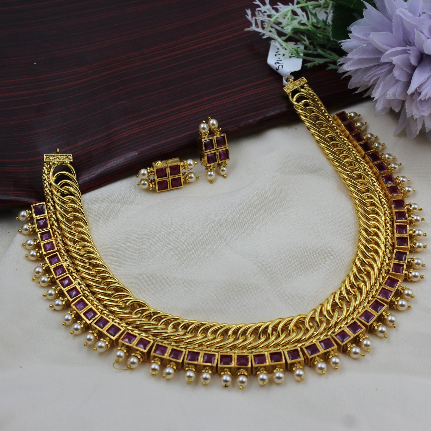 39332 Jadau jalebi pattern necklace