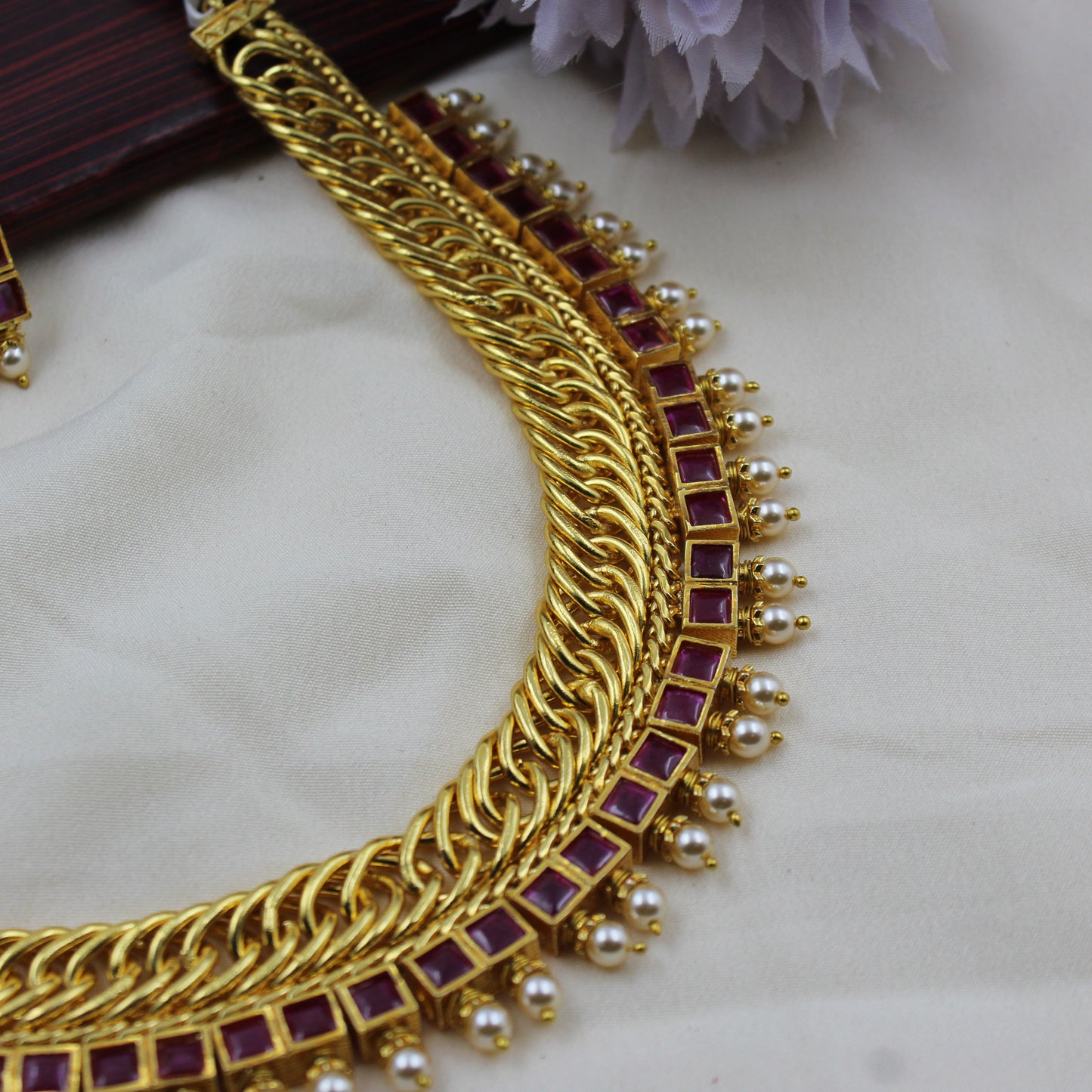 39332 Jadau jalebi pattern necklace