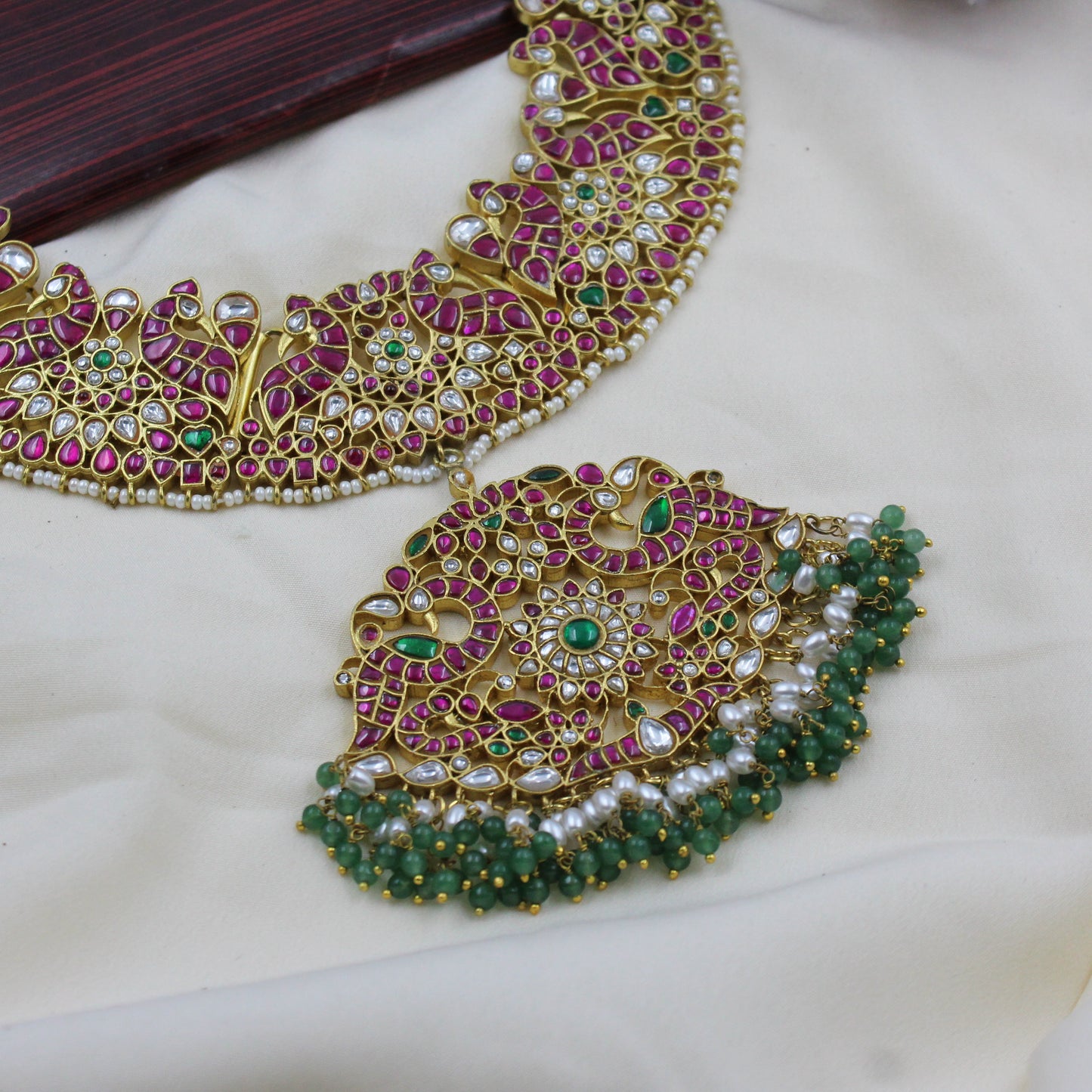 39542 Jadau necklace