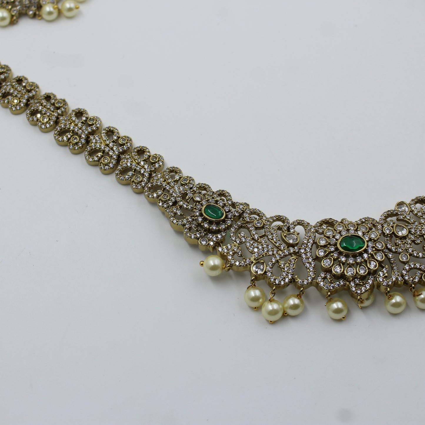 Victorian Neck Set Green