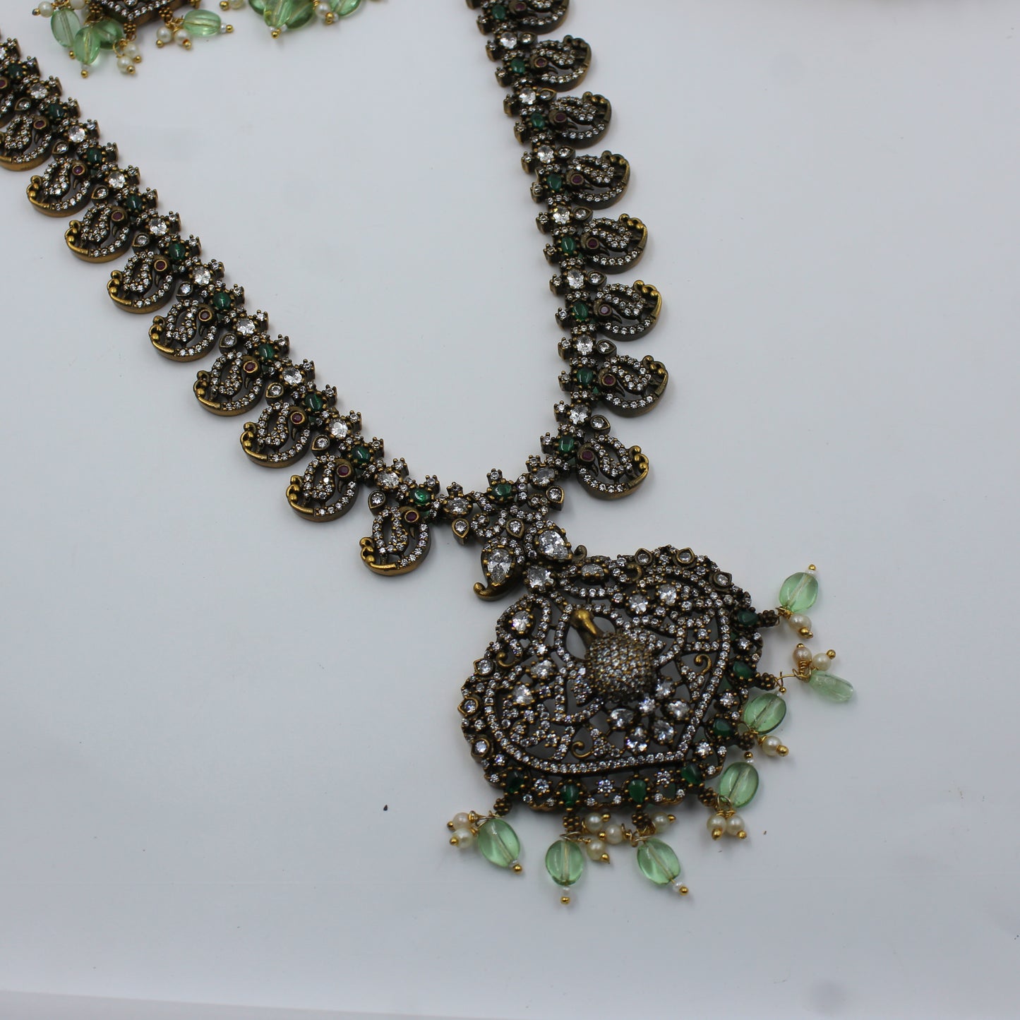 Victorian Long Necklace Green Peacock