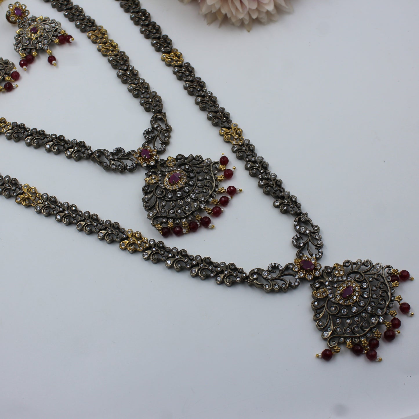 16773 Victorian Flower Ball Red Combo Red Necklace Set