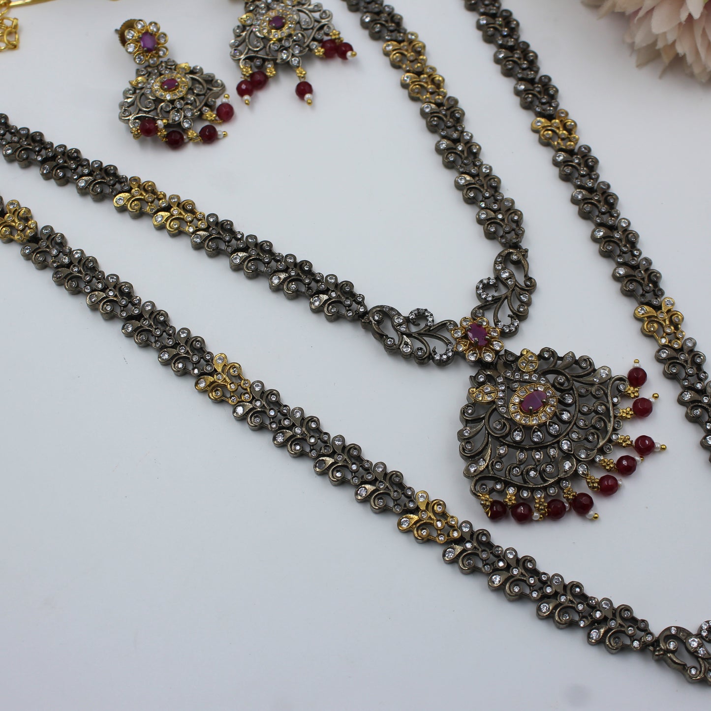 16773 Victorian Flower Ball Red Combo Red Necklace Set