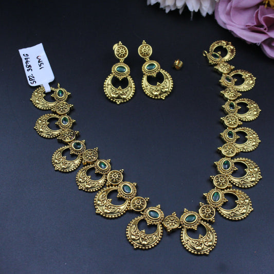 38526/38796 Matte necklace