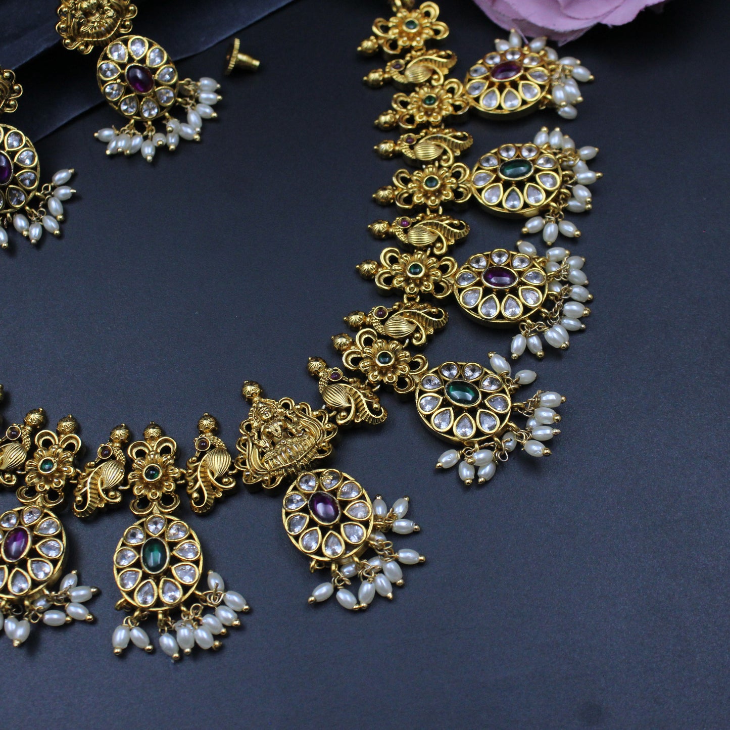 36374 Guttapusalu Short Necklace Multi