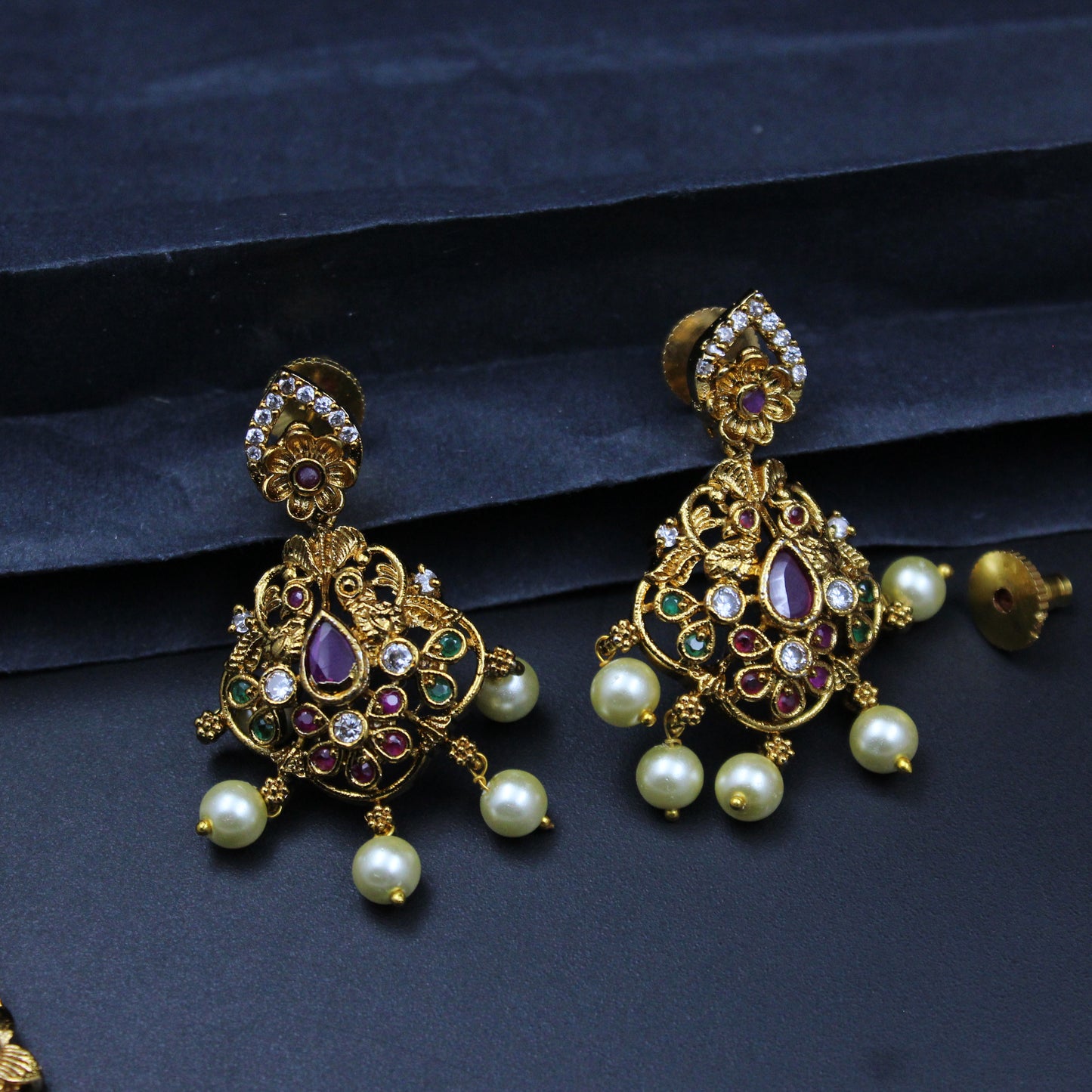 38367 double peacock Short necklace with Chandbali and pearls