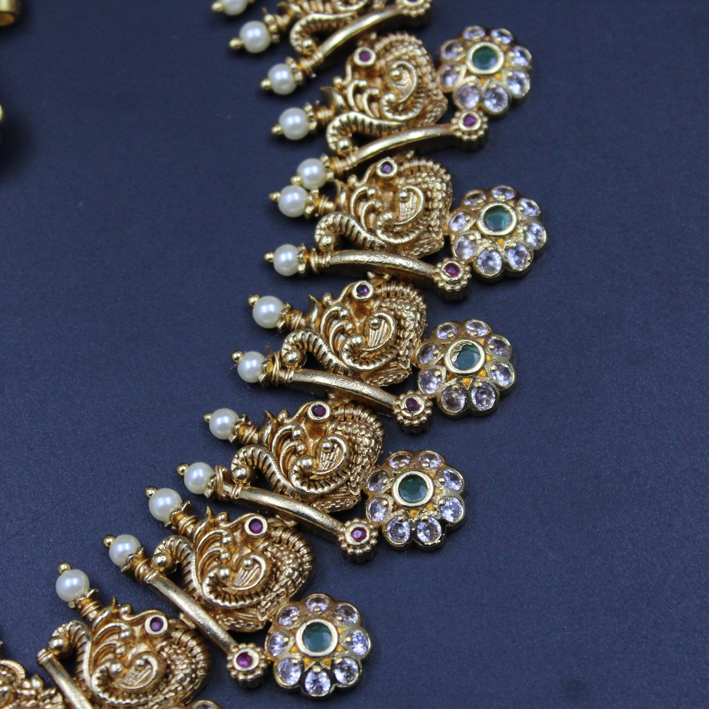 40005 / 40755 Lakshmi Peacock Nakshi Bottu Mala with screwback earrings