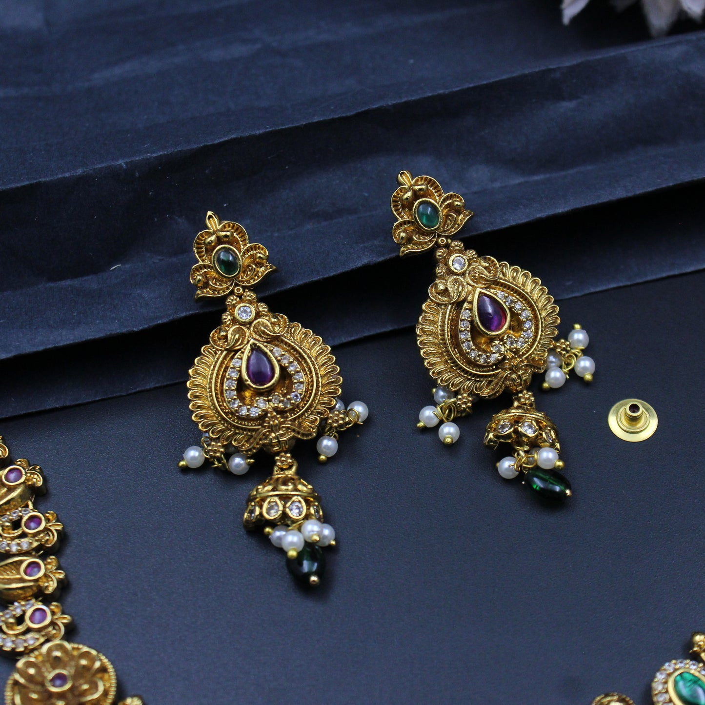 40161 Nakshi simple short necklace with earrings