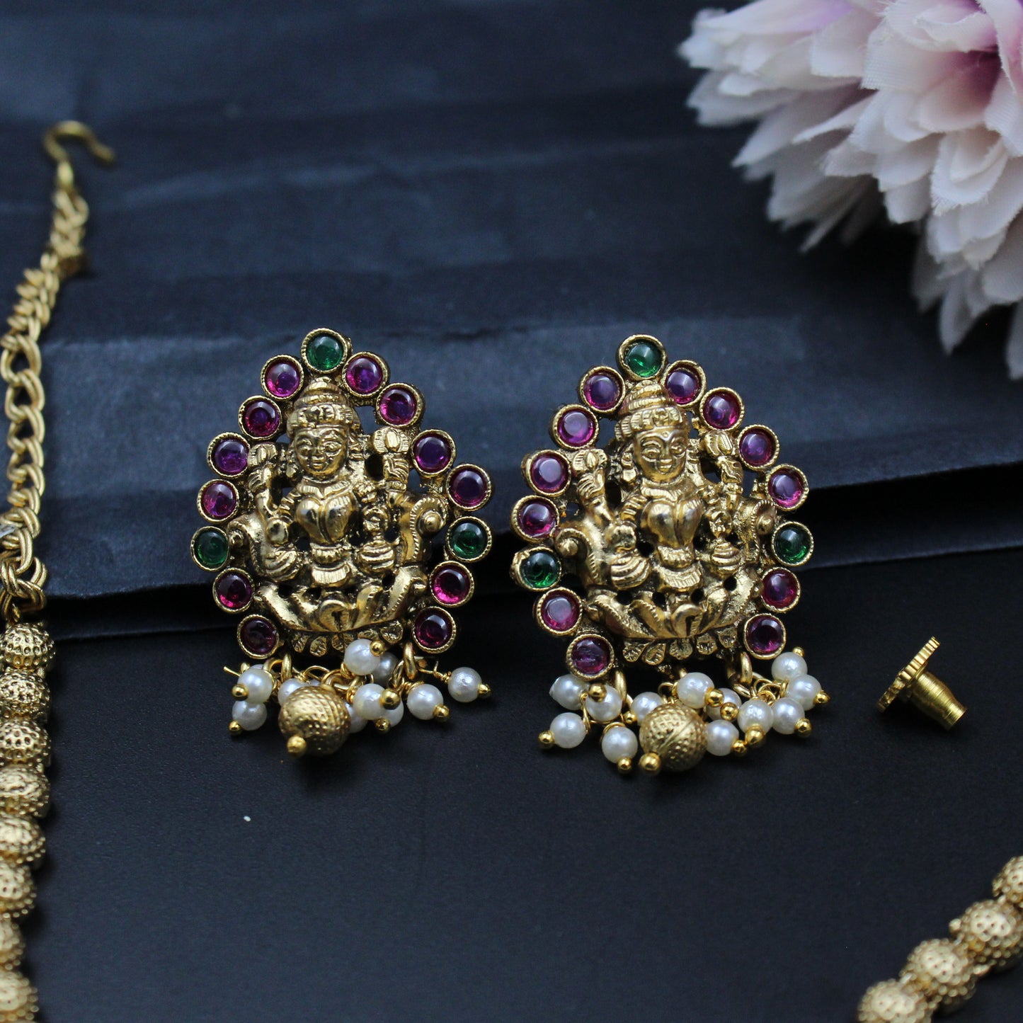 14672 Two Lines Balls Laxmi Necklace Set