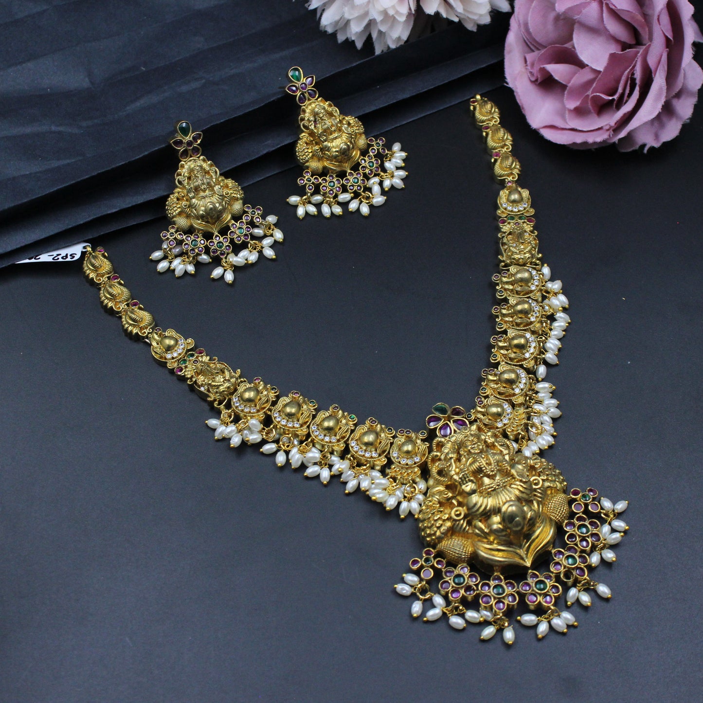 29093 Nakshi Short Necklace
