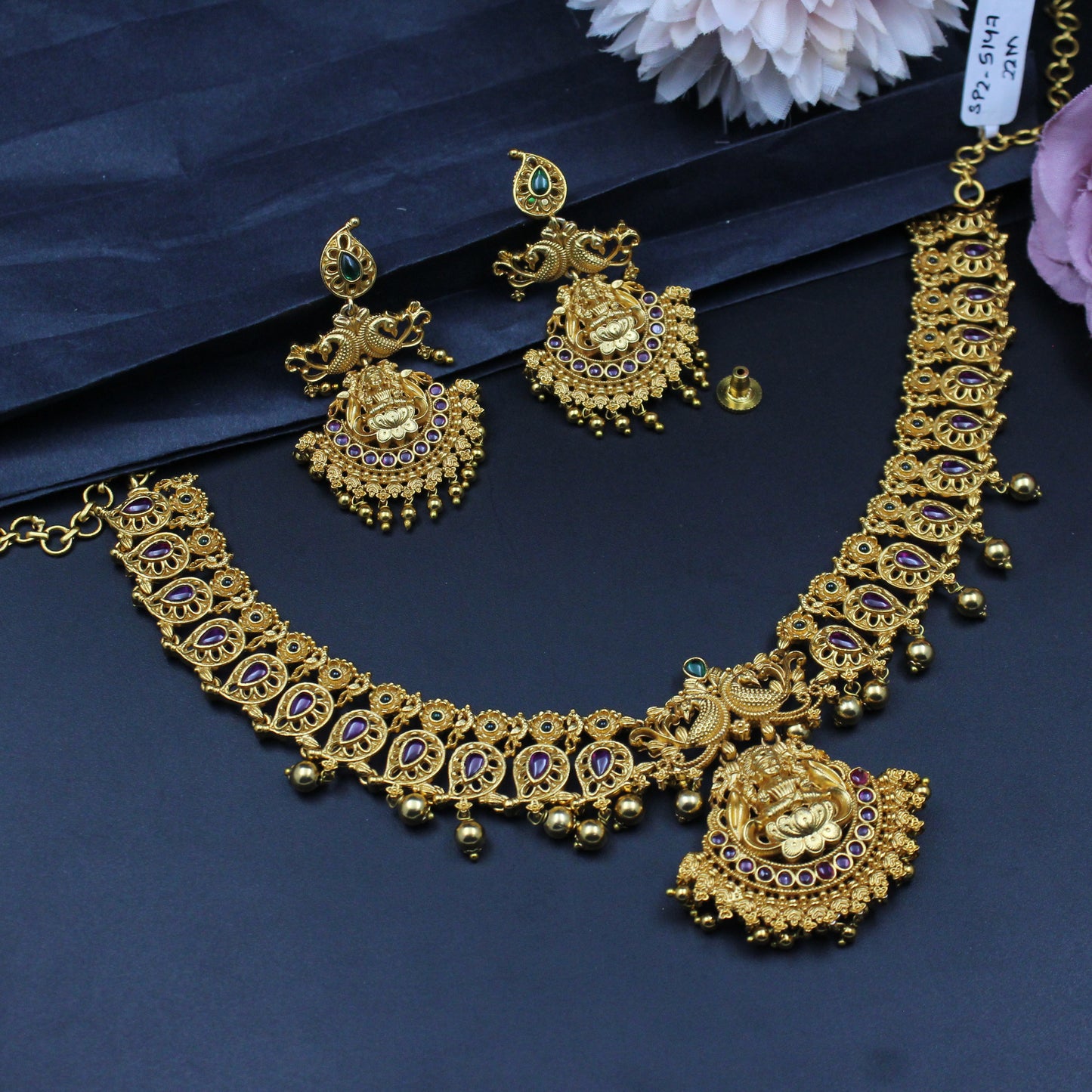 5147 Matte Laxmi Set