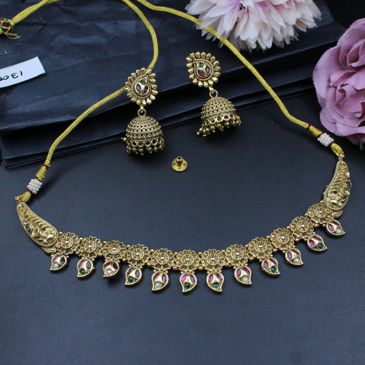 39650 Nakshi gold look short necklace
