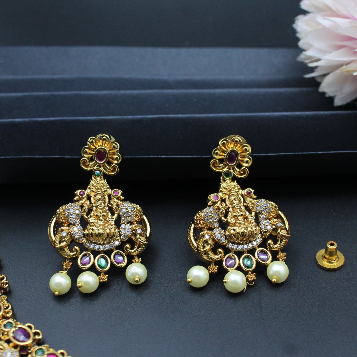 29413 Lakshmi Cz and pota stone short necklace