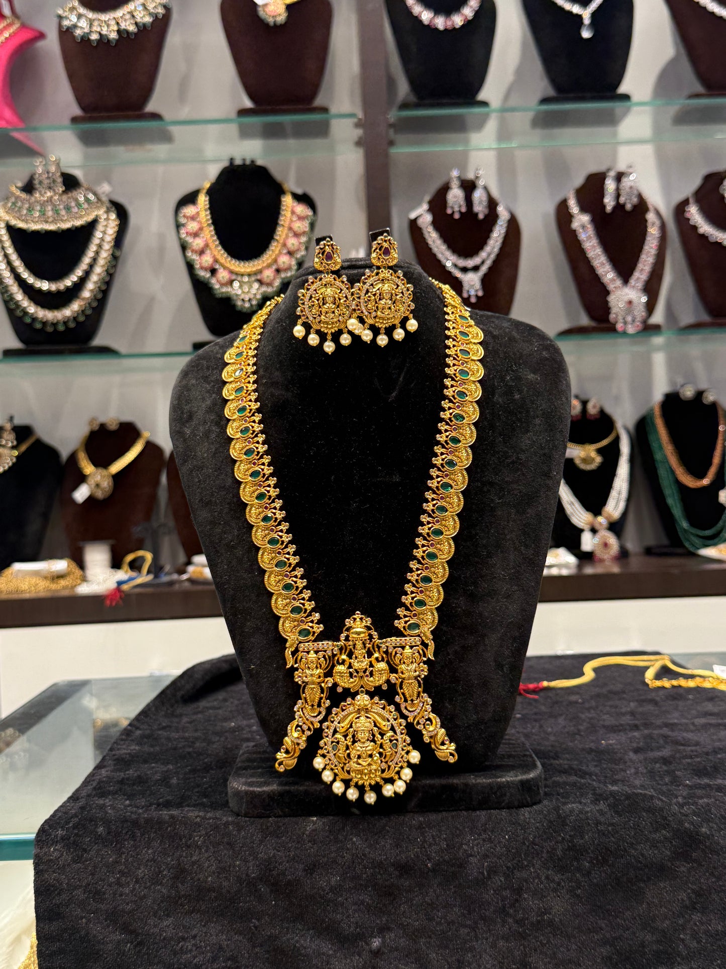 37800 Lakshmi kasulu necklace long