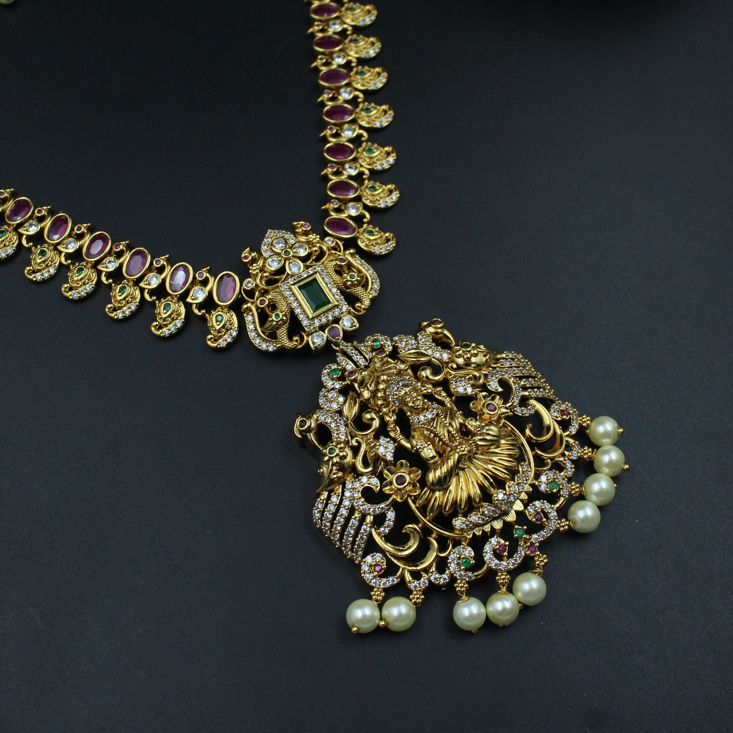 23636 Laxmi Mango Short Necklace