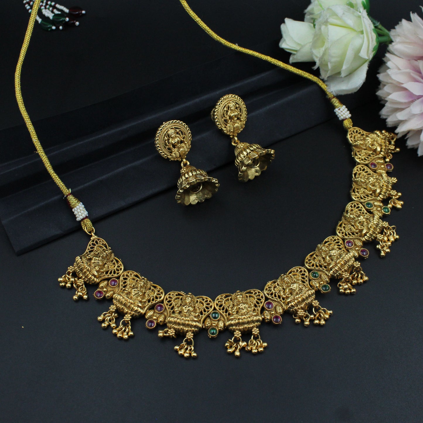 22520 Matte Laxmi Short Necklace