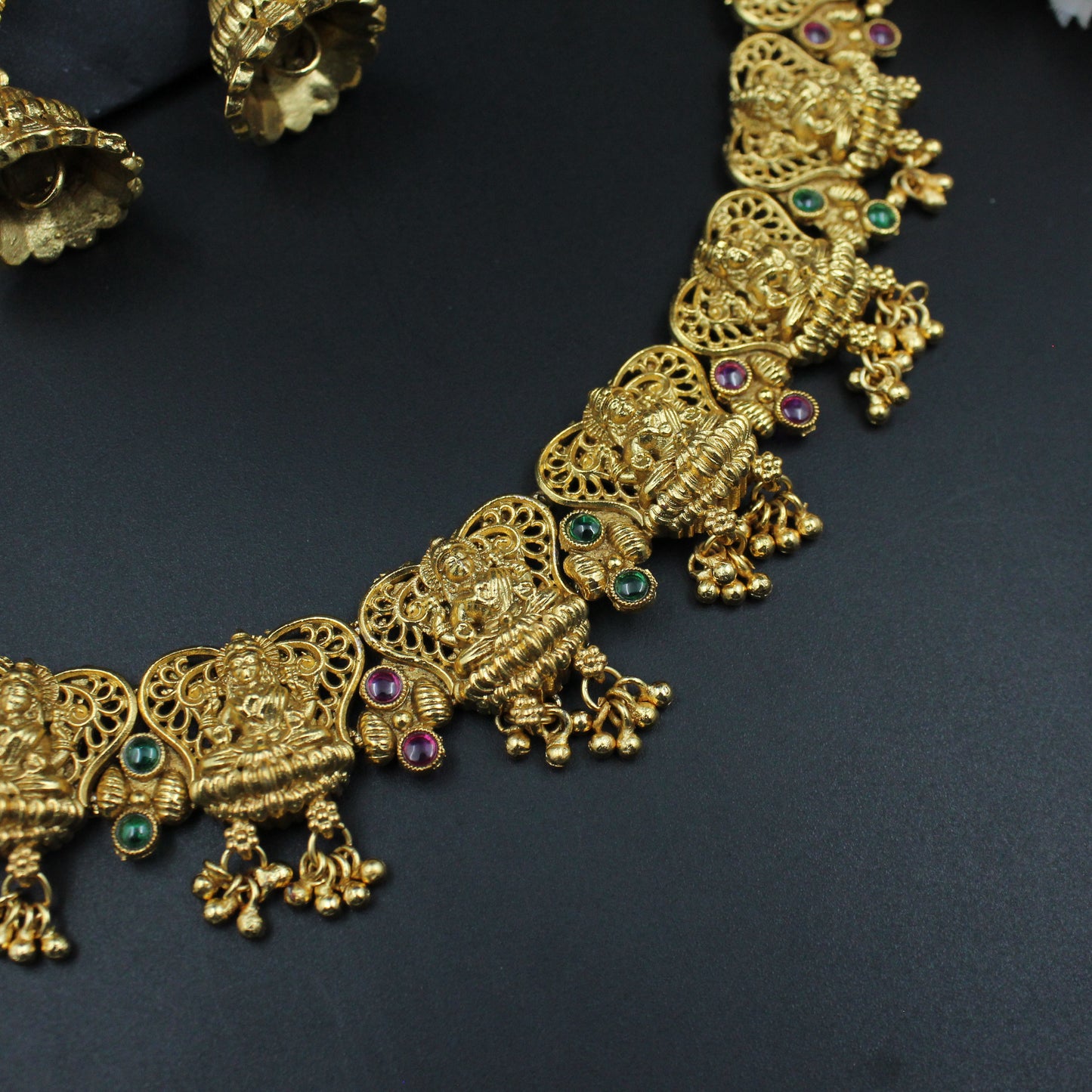 22520 Matte Laxmi Short Necklace
