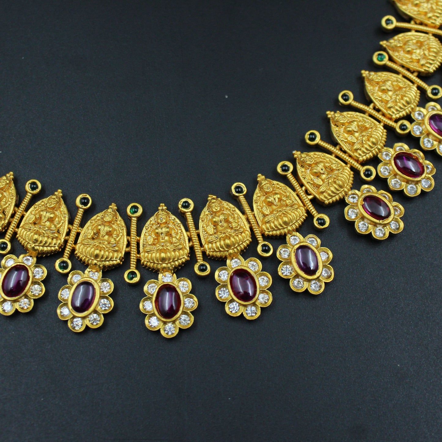 4994 Laxmi flower necklace