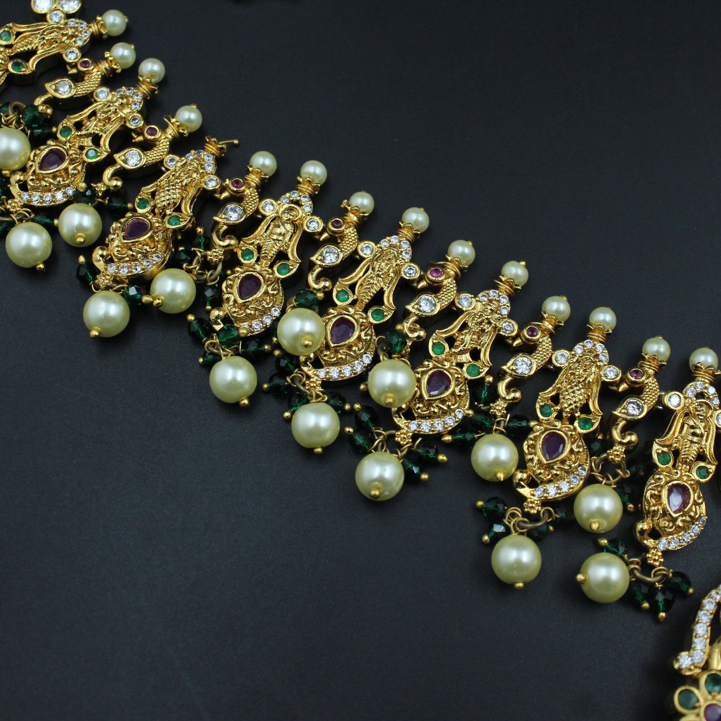 11548 Matte Vishnu Laxmi Necklace Set Short