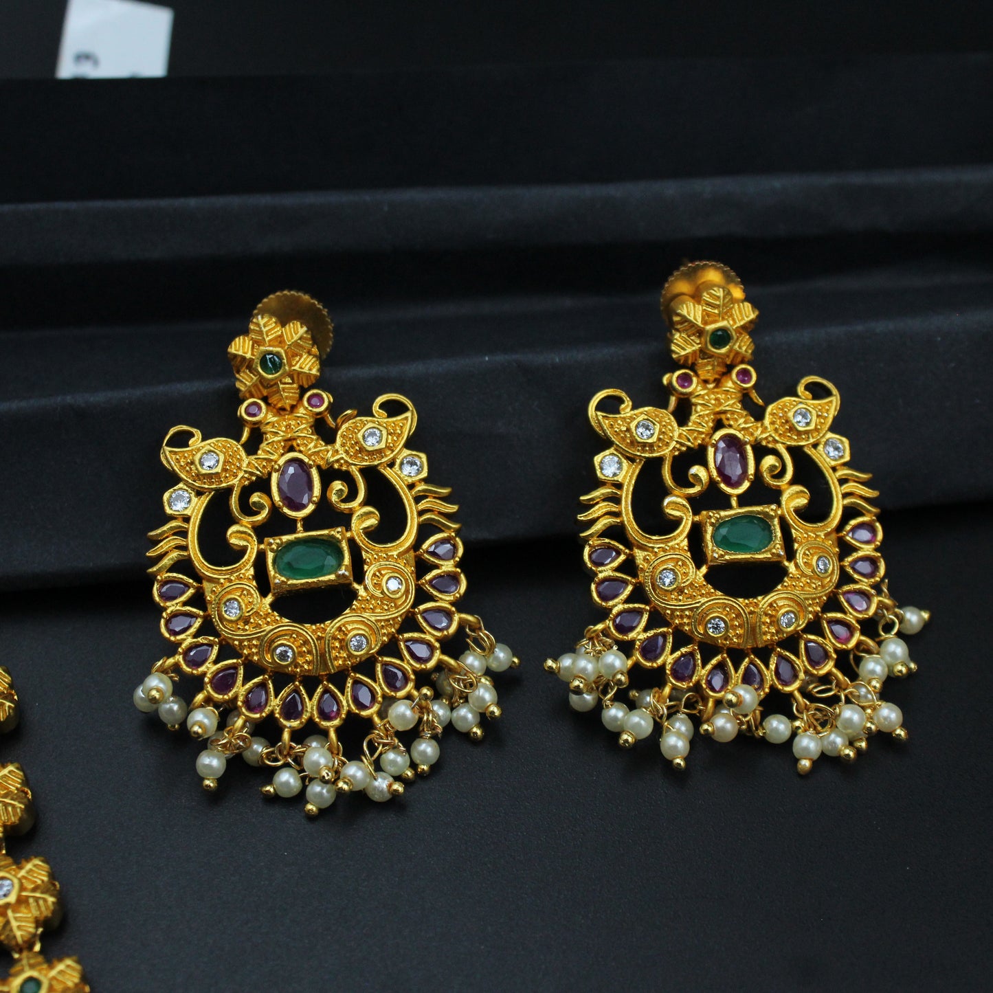 5073 double peacock matte necklace