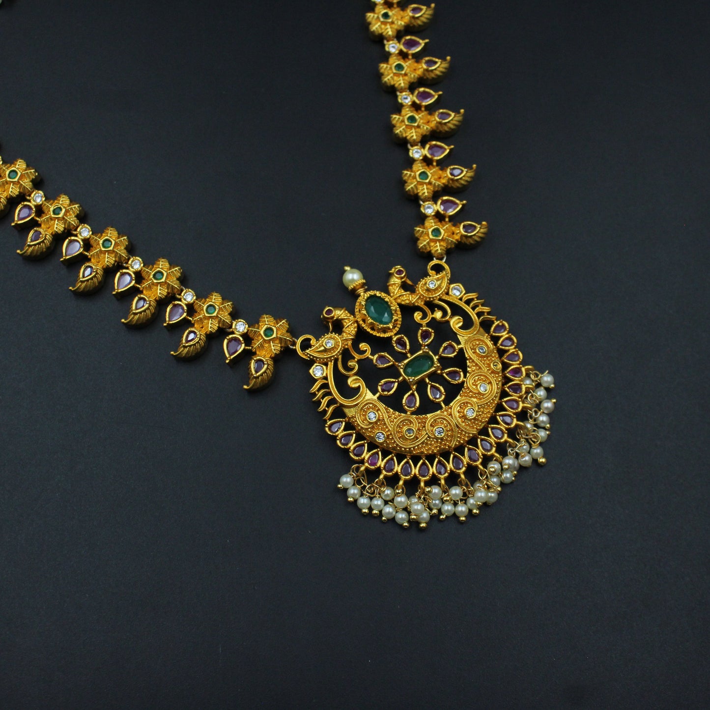 5073 double peacock matte necklace