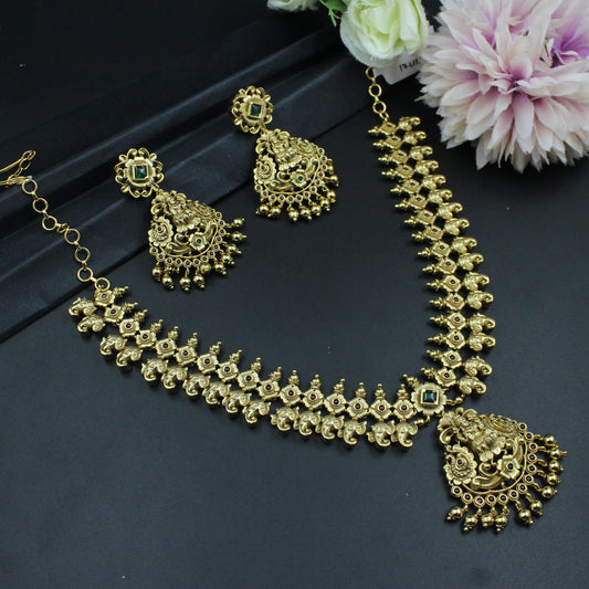 36432 Real gold look Lakshmi short necklace