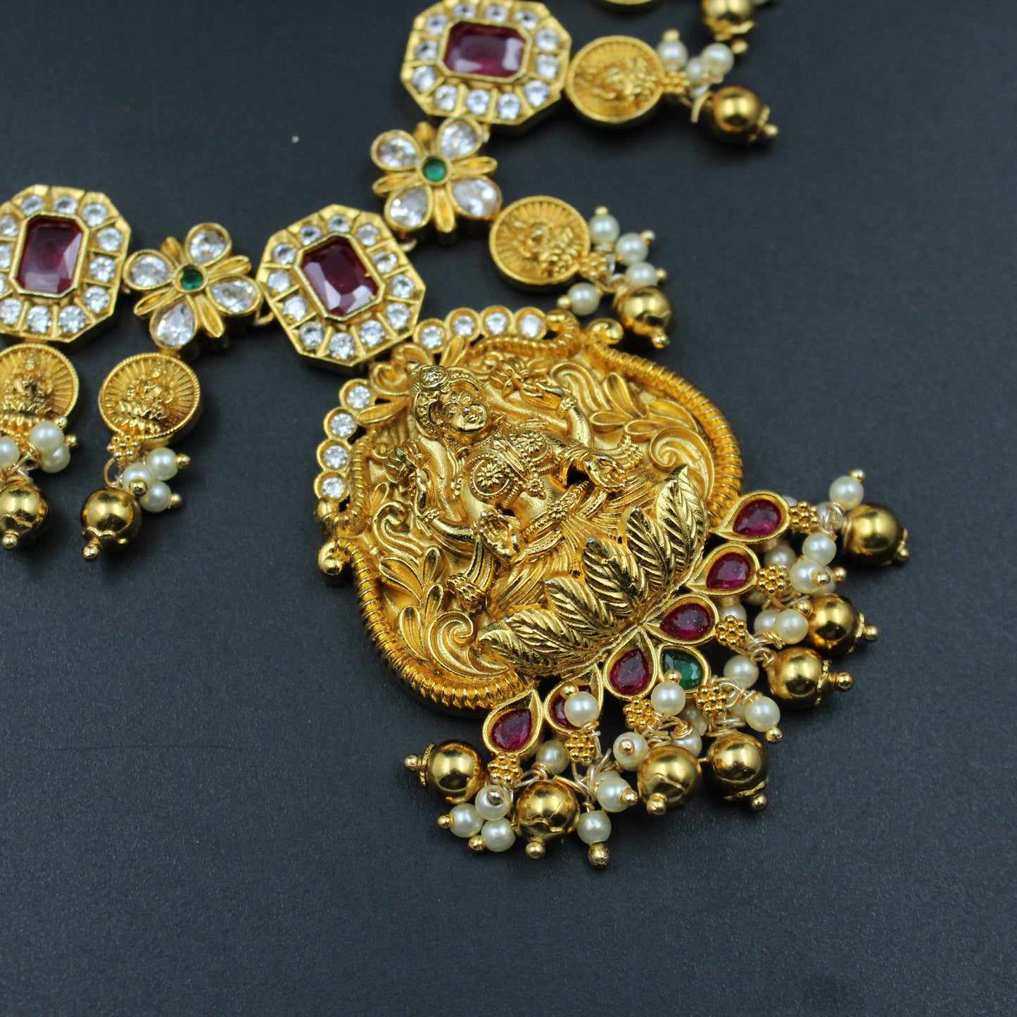 19917 Lakshmi short guttapusalu necklace with earrings