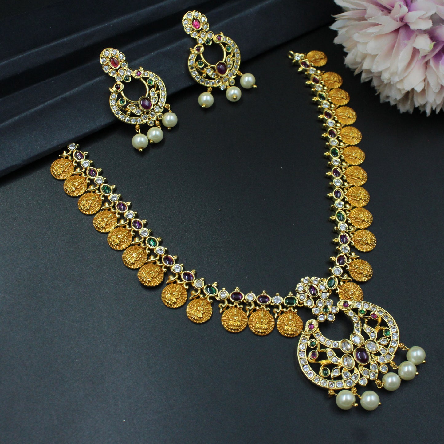 12288/12289 Lakshmi Kasulu pota stone short necklace