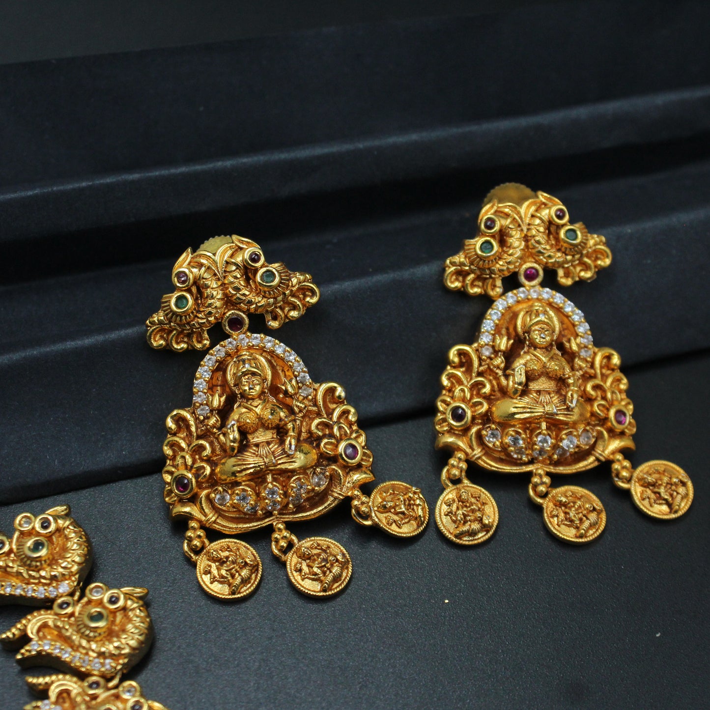 9536 Nakshi peacock necklace with earrings