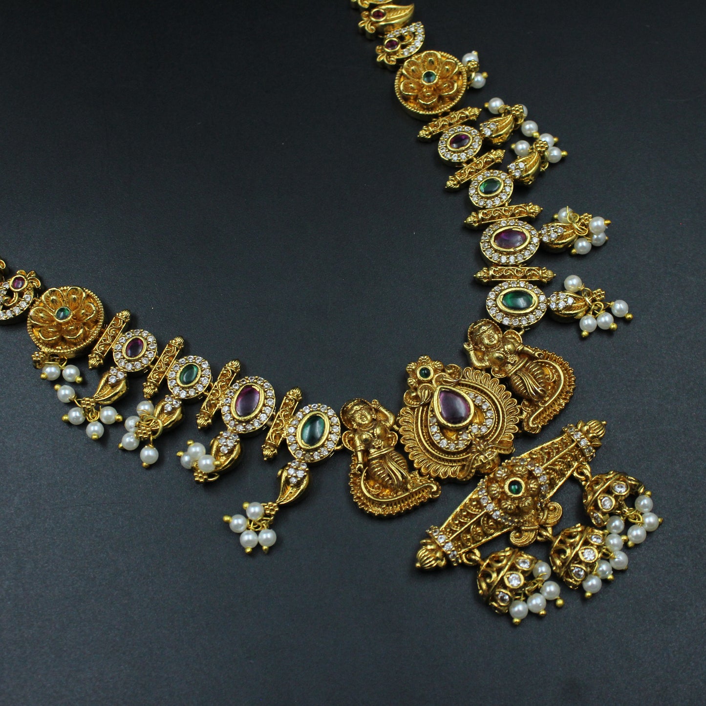 40160 Nakshi long gold look necklace with earrings