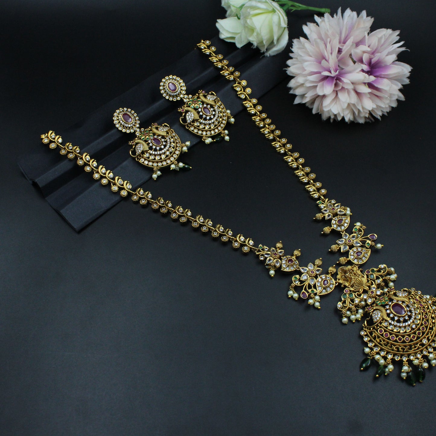 Matte Long necklace