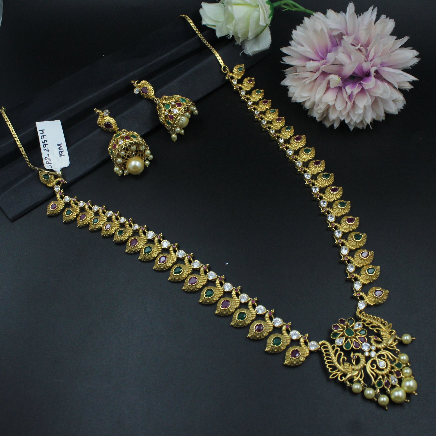 27574  Matte Peacock multi necklace