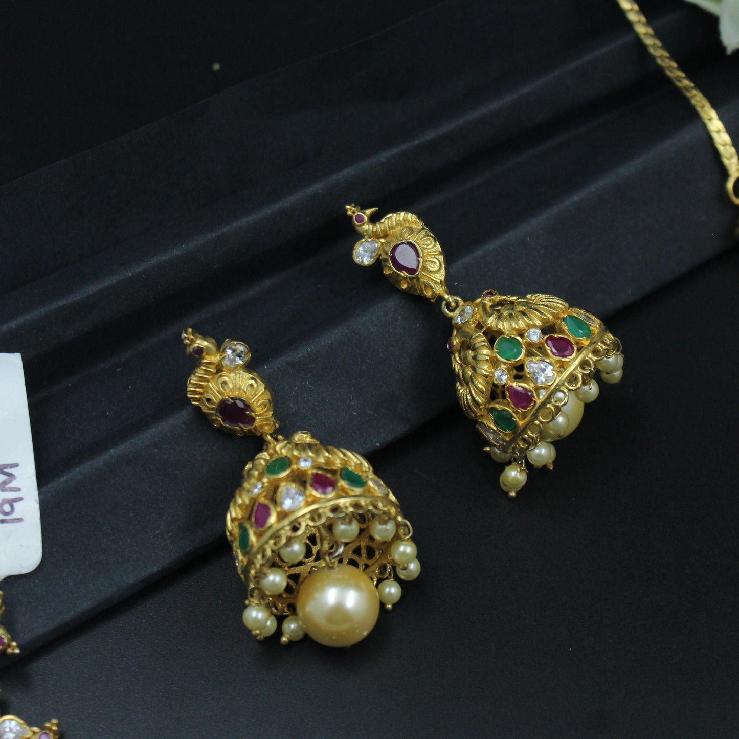 27574  Matte Peacock multi necklace