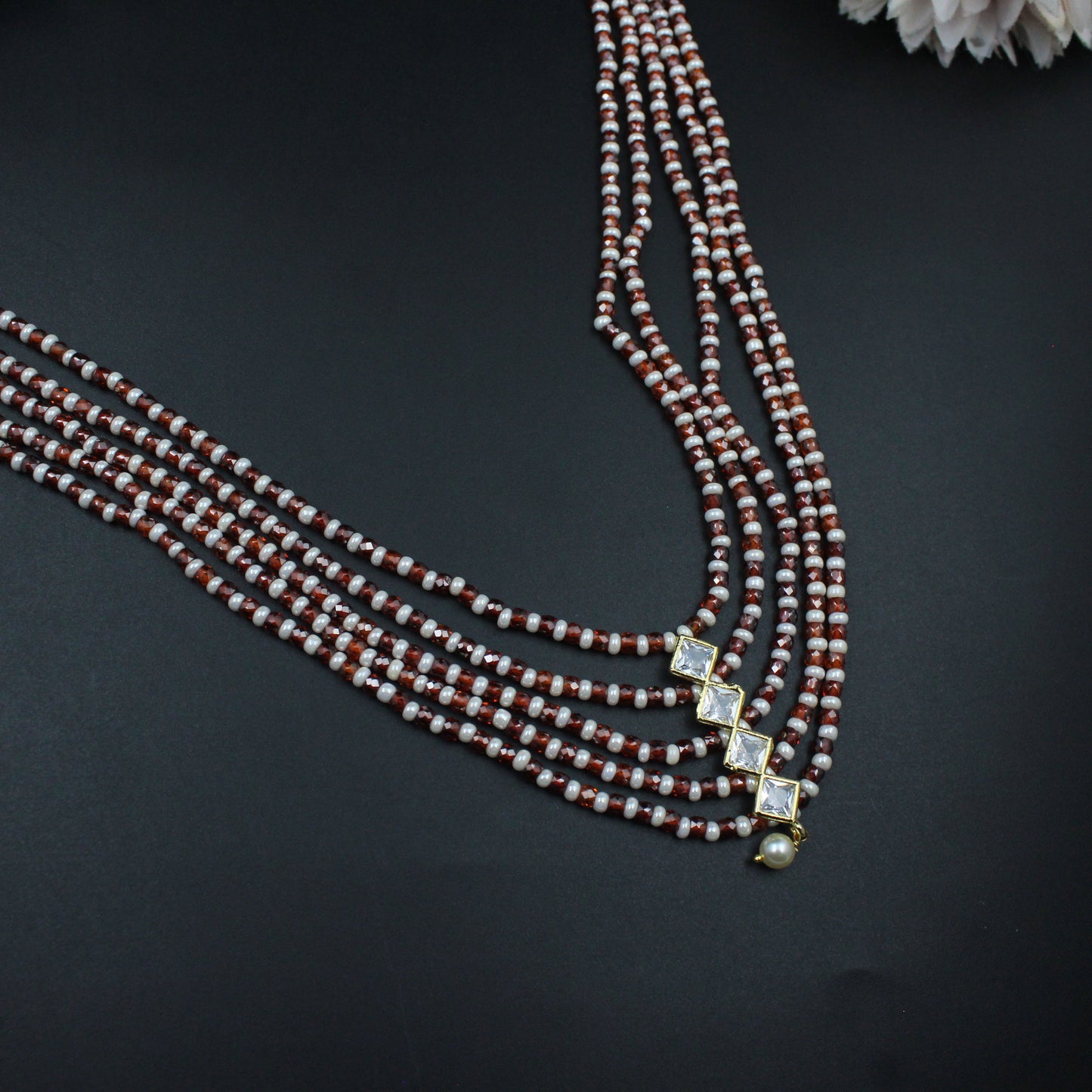 40311 - 5 Lines Sugar Beads Mala Merron  With Square Pendent set