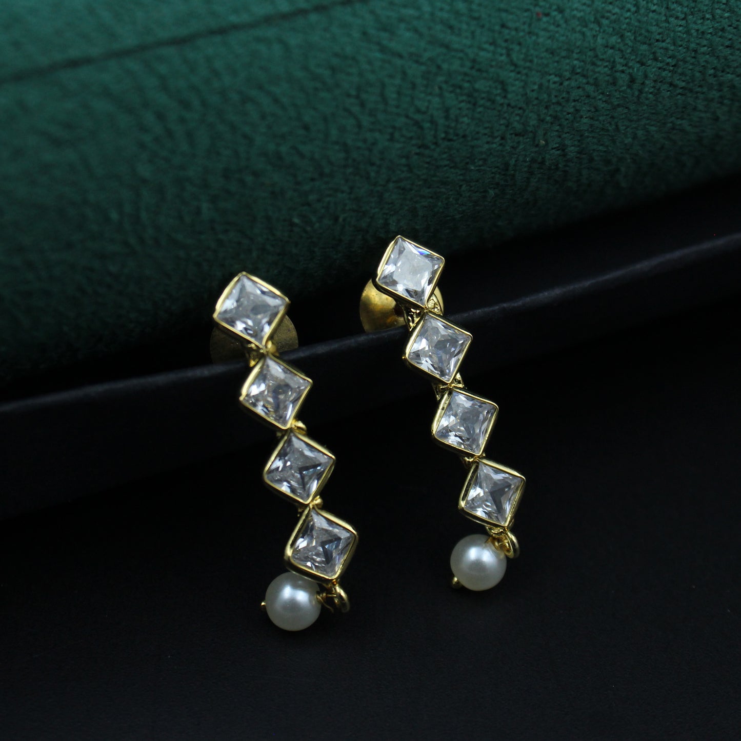 40311 - 5 Lines Sugar Beads Mala Merron  With Square Pendent set