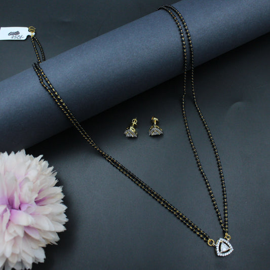 37470 Diamond look screwback blackbeads