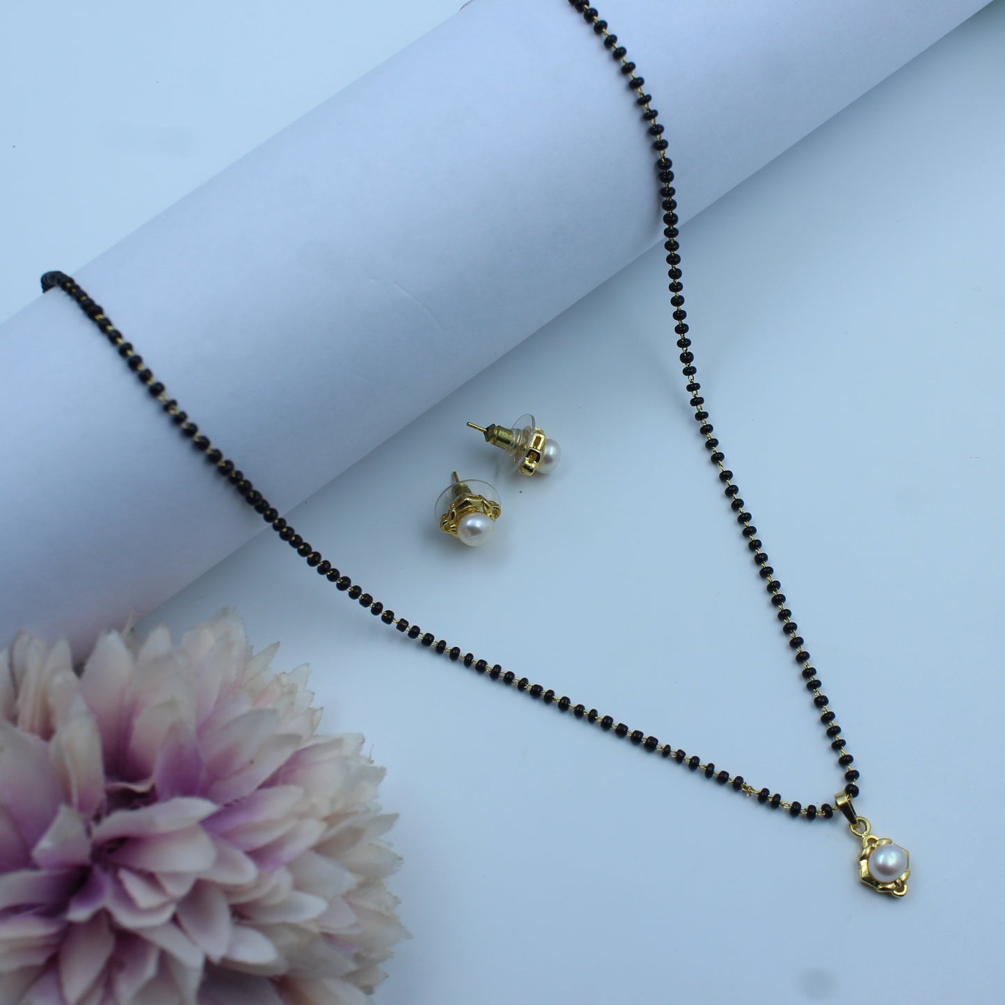 18227 Pearl pendant with earrings bracelet