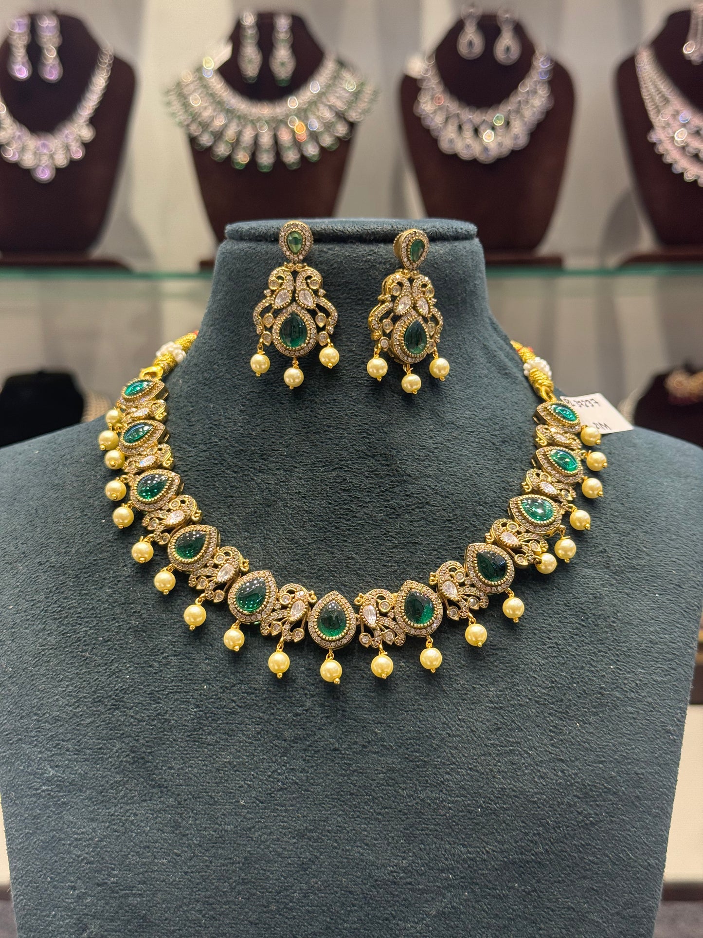 Victorian Short single line necklace with emerald stones