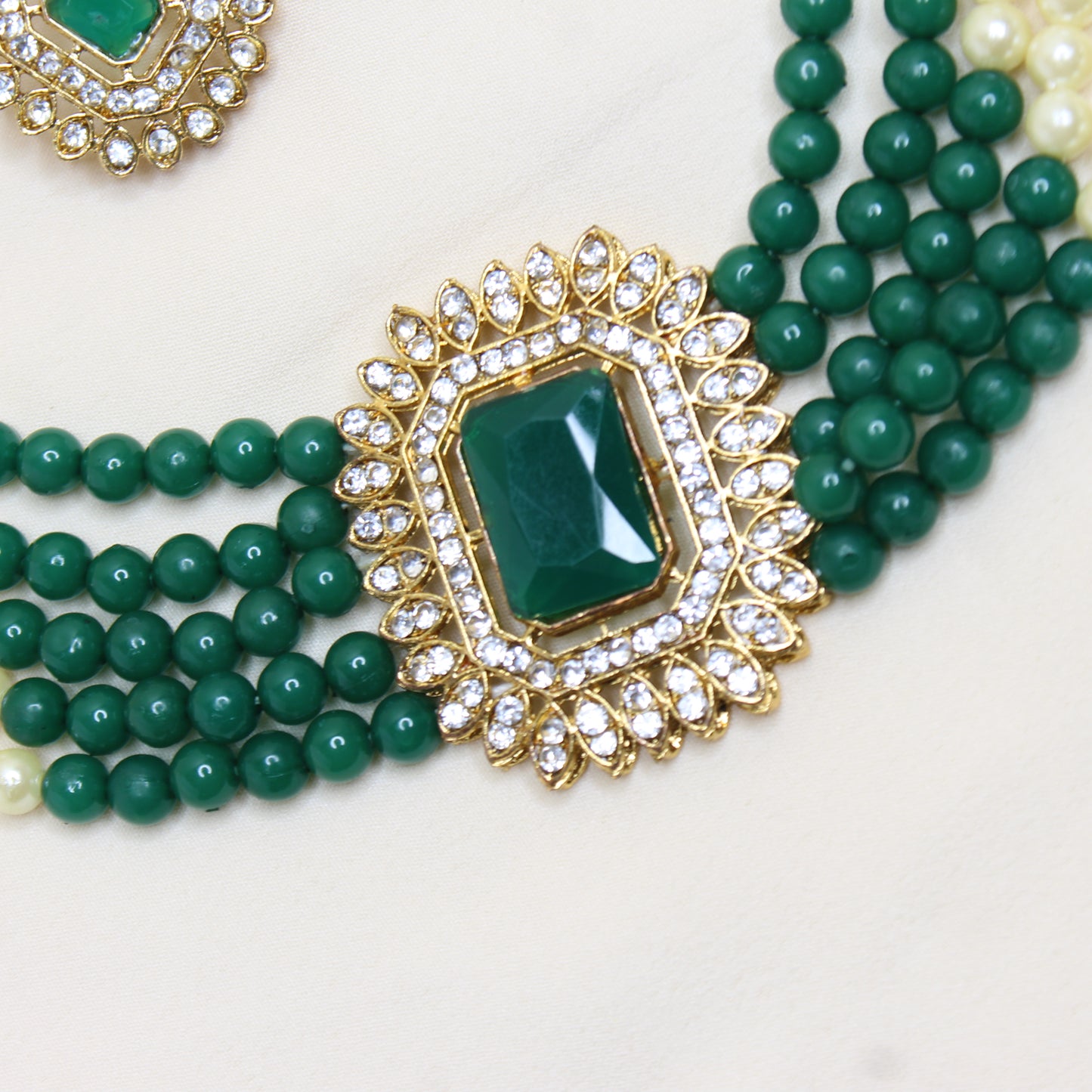 10105 Onex Beads Choker