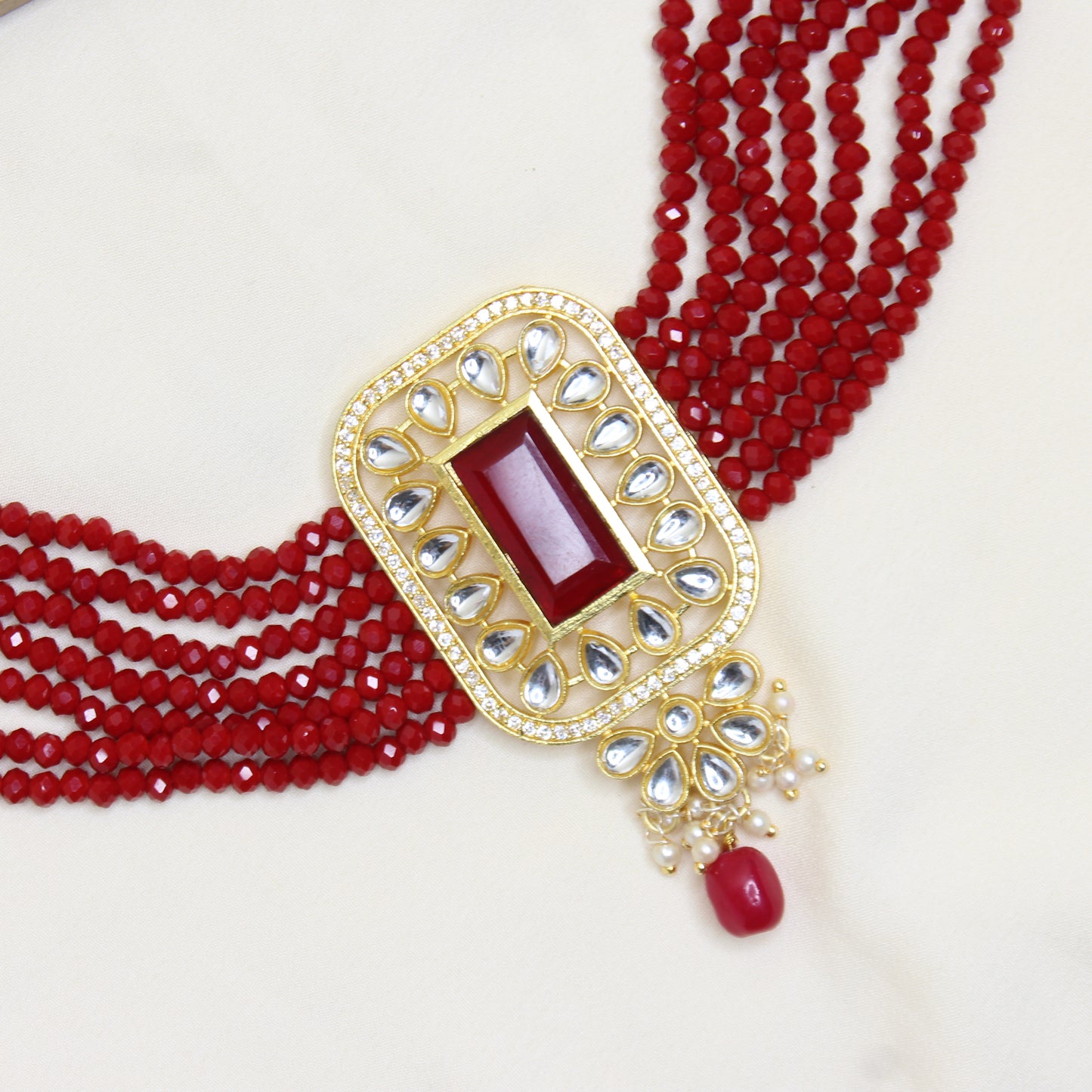 10530 Red Beads Kundan Locket Choker