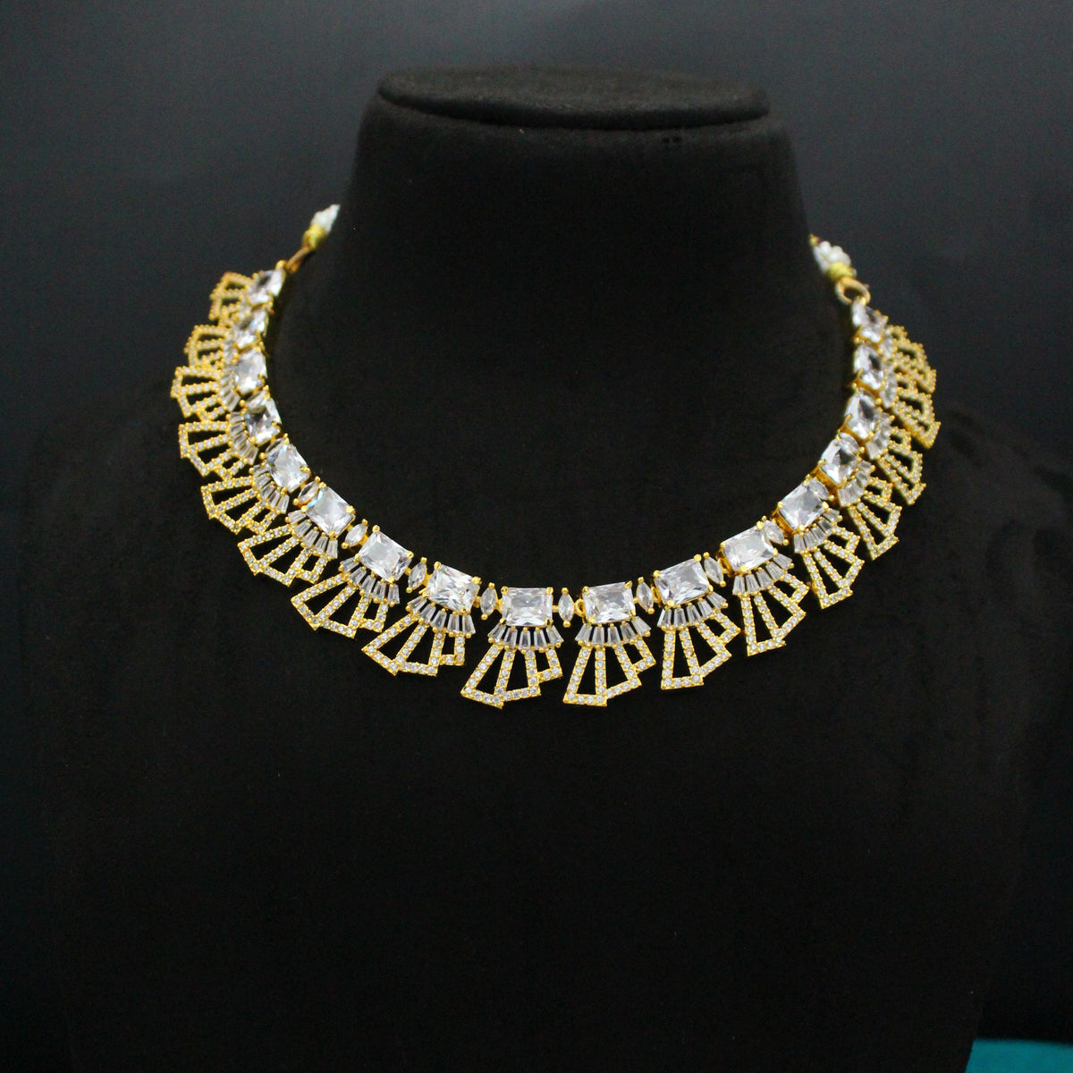 13368 CZ Short Full White Fancy Necklace Set