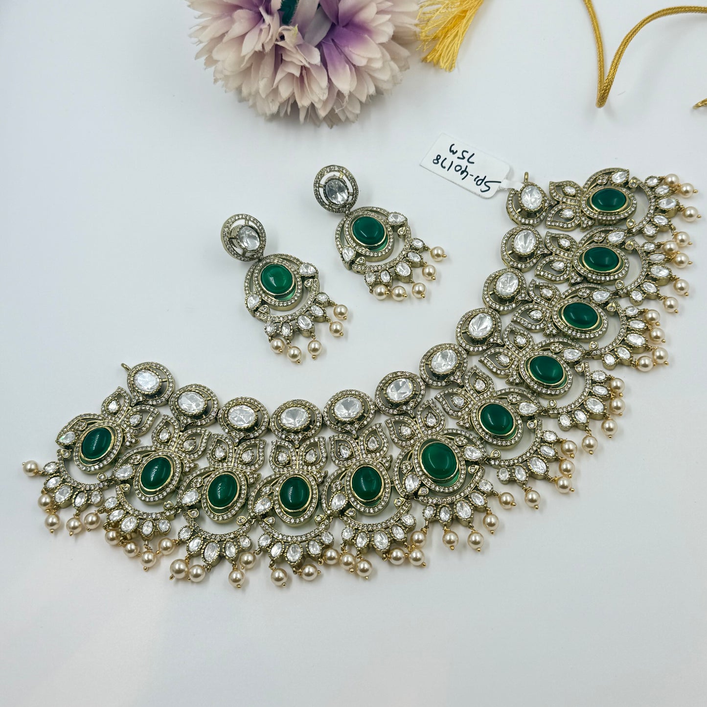 40178  Bridal gold look inspired choker with moissanite stones