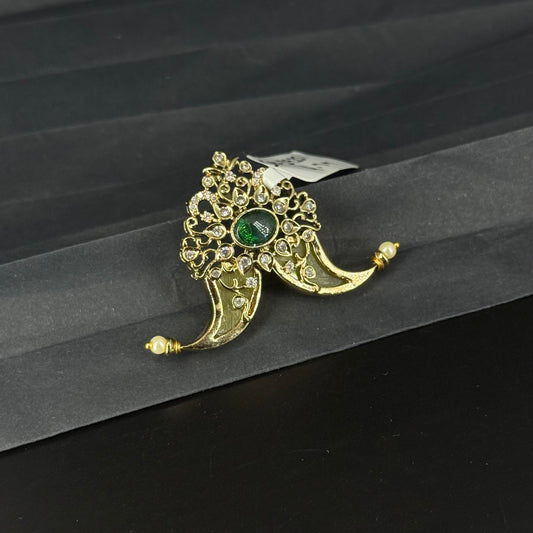 39351  Victorian mehndi polish green tiger nail