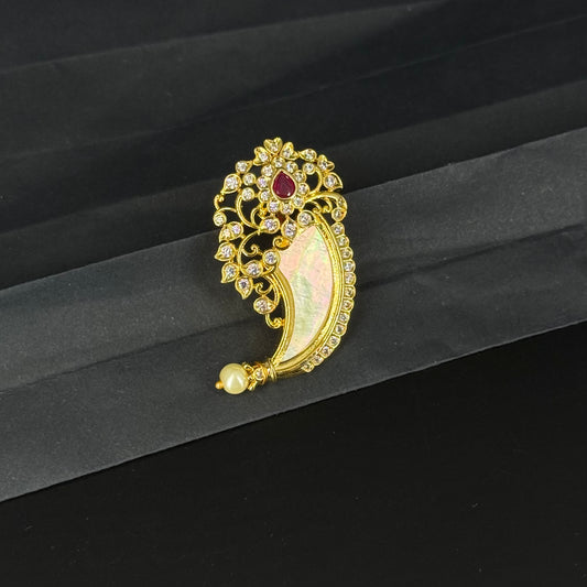 15598 Single tiger nail