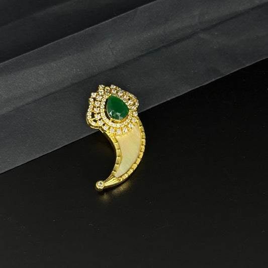 24492 Single tiger nail